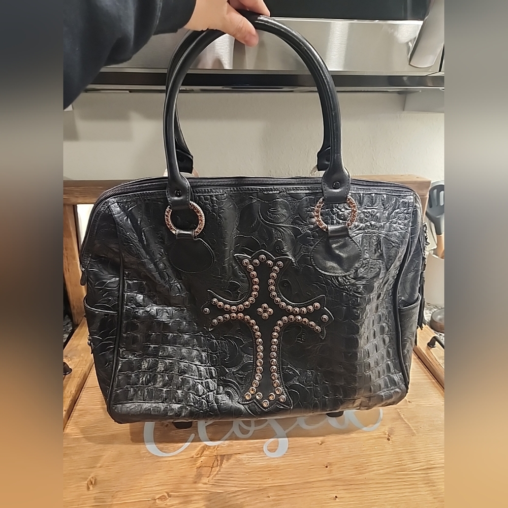 Raviani Texas Designer Bling Cross Back Leather Carry On Computer Rolling Bag